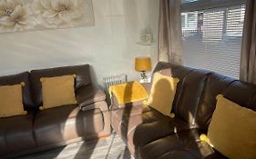 Chalet 81 South Shore Bridlington 2X Bedroom Detached Chalet Sleeps 4